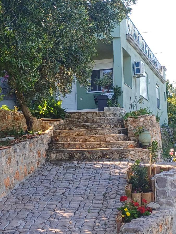 G.Tzanis Luxury Apartments Parga Ngoại thất bức ảnh